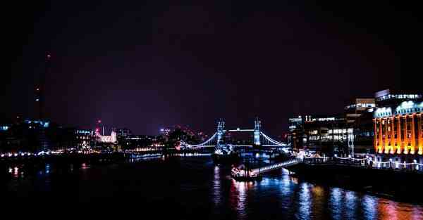 迎宾智能机器人推荐，迎宾智能机器人厂家