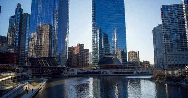 智能小鲜肉机器人