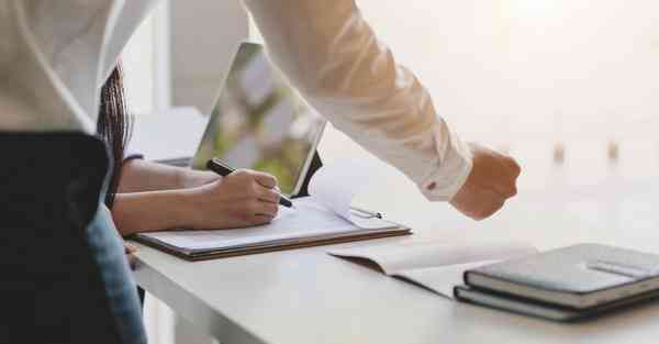 老曹与智能机器人