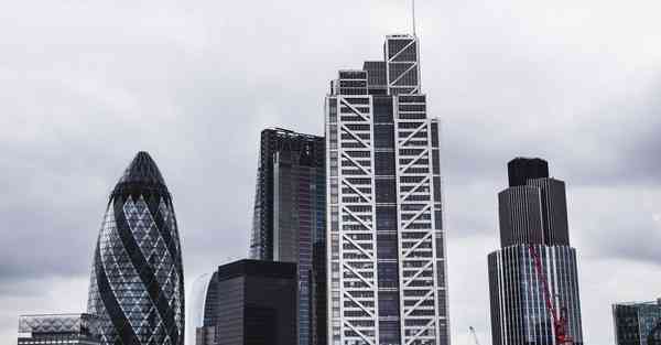 人工智能机器人督学：引领教育的未来