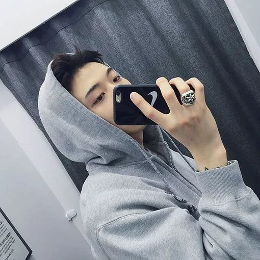 连慧霄纨